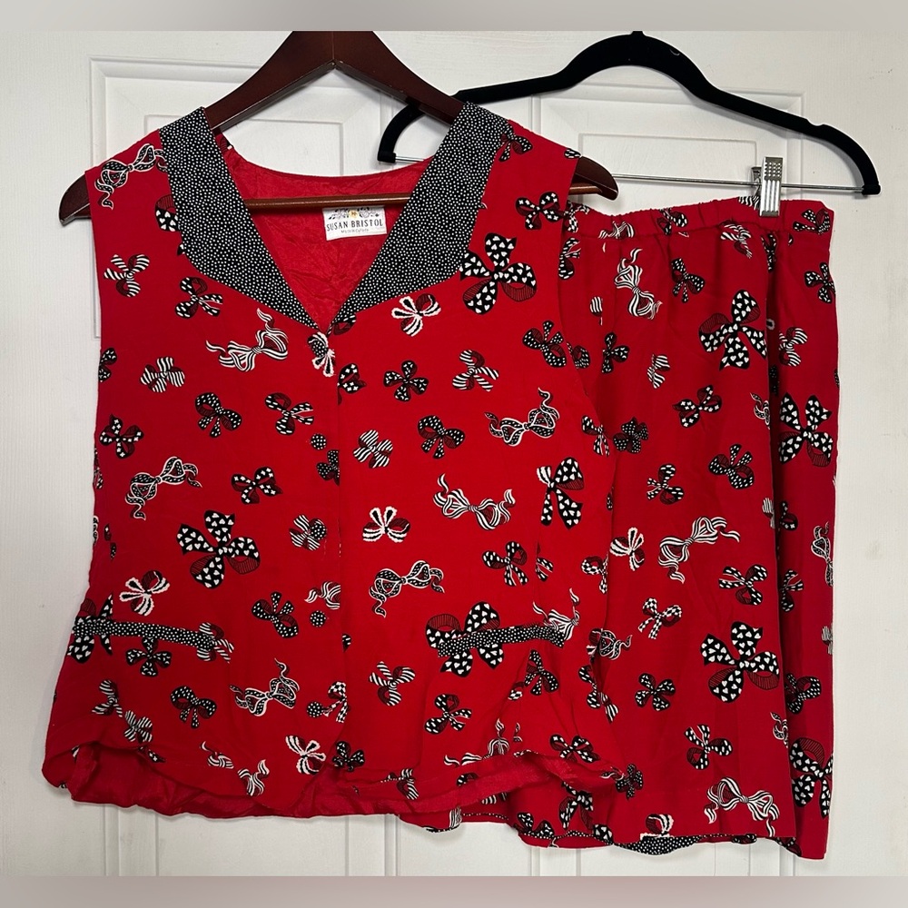 VTG Susan Bristol Red Skort (8) & Matching Sleeveless‎ Tank (14) Set Bows Print.